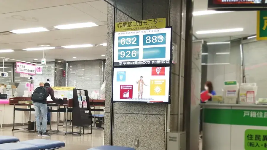 「SDGs」を周知するために。広告会社ならではの屋外広告メディアの活用